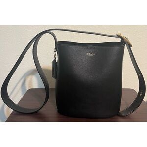 Coach Bleecker Bucket Bag 21!
